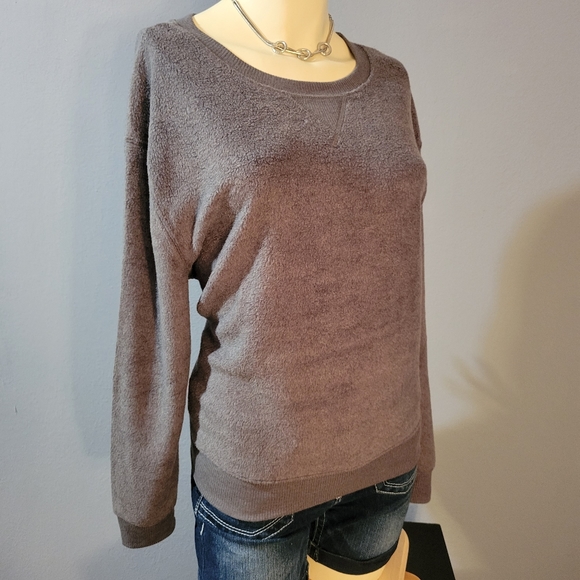 No Boundaries Charcoal Gray Super Soft Scoop Neck Sweater - Picture 3 of 7